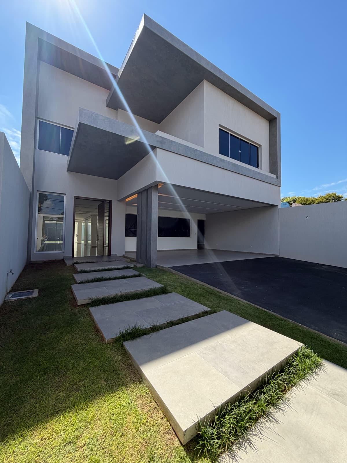 Residencia moderna a estrenar | Barrio Herrera