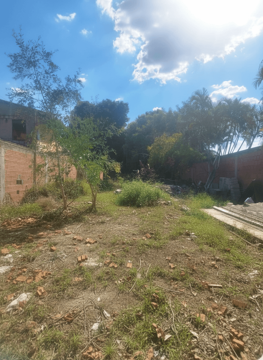 Amplio terreno barrio Jara, foto 2