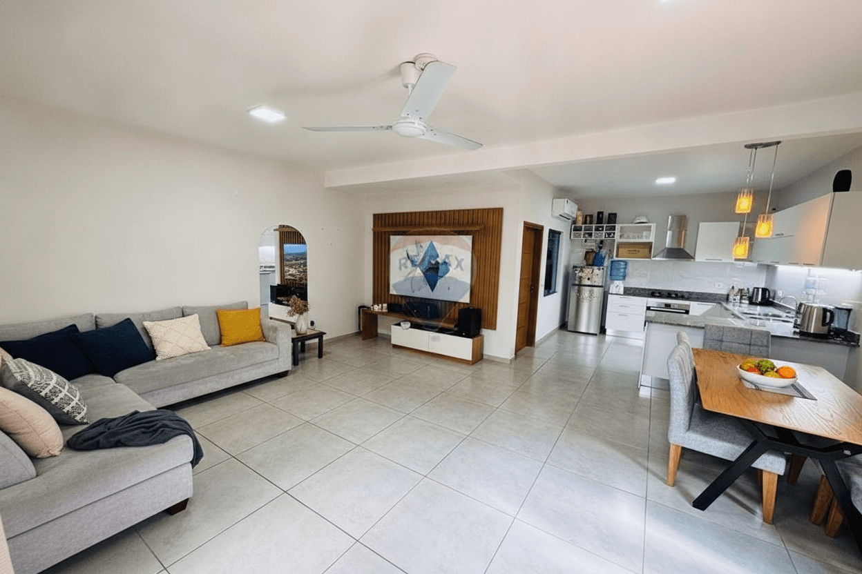Residencia de Lujo Exclusiva: Un Oasis de Sofisticación en Marambure, Luque