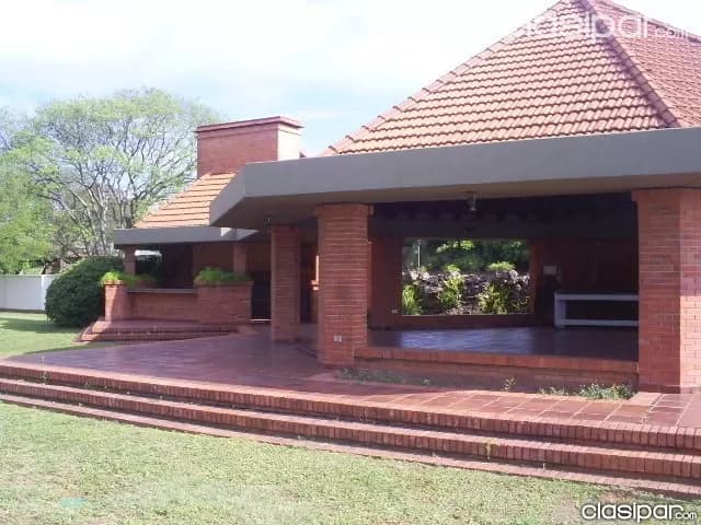 Mansion sobre el rio paraguay — foto 3