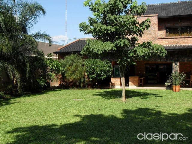 casa 1.500m2 zona Bº Herrera con piscina!!!