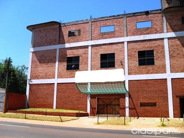 IMPRESIONANTE Complejo Edilicio de 2.200m2 en CAACUPEMI. Terreno de 3.300m2