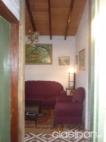 Recibo toyota como parte de pago por esta hermosa residencia tipo chalet en Villa Elisa — foto 3