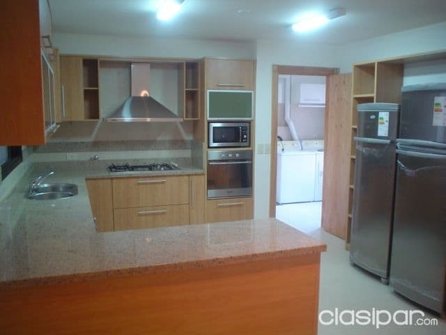 Departamento de primer nivel zona SANTA TERESA