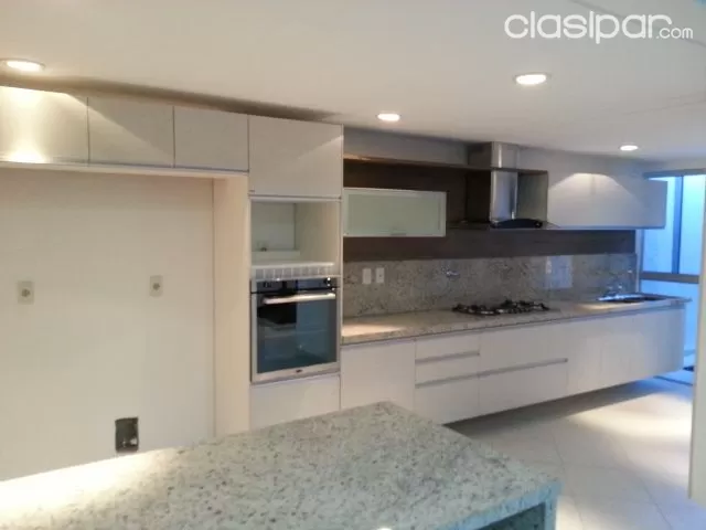 Fina Residencia Minimalista!!! a 100 mts de la Avda Perón, foto 5