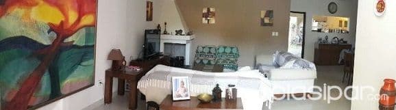 Hermosa casa zona autopista y avda. Stma. Trinidad!!!