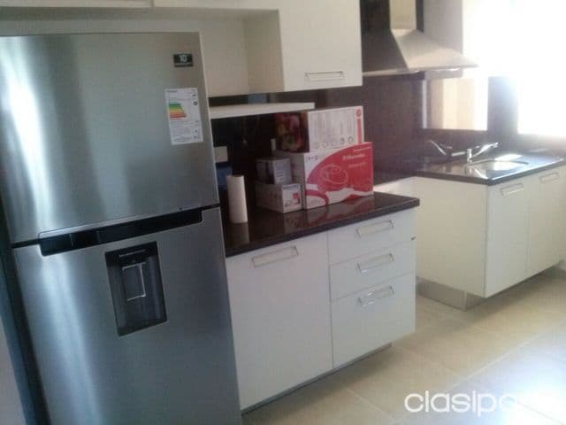Exclusivo departamento amoblado en zona Sta. Teresa, foto 1