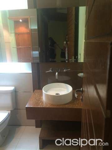 para oficinas o Restaurante zona Mcal López y Rca. Argentina!!!