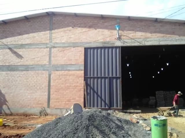 Depósito a estrenar de 1.100m2 en Mariano!!! — foto 4