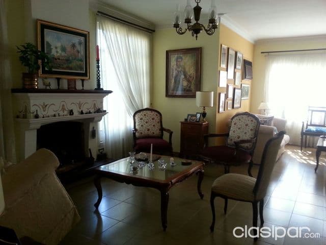 casa zona barrio Jara!!!