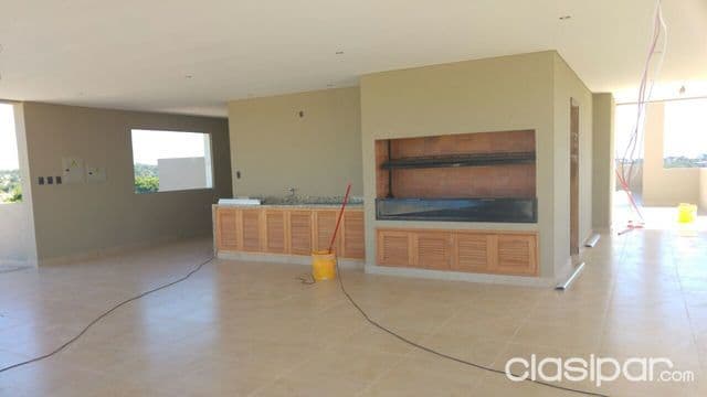 Departamento Amoblado de primer nivel zona Shopping Mariscal - Barrio Villa Morra