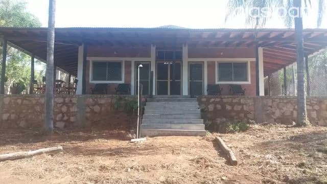 Granja en piribebuy paraje yavya´ ha, foto 2
