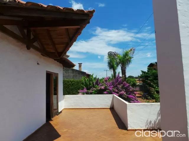 Residencia con piscina en villa bancaria!! Ref:V.b — foto 2