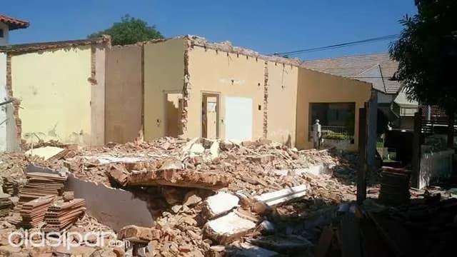 Demoliciones de casas viejas para proyectos de estacionamiemtos etc — foto 3