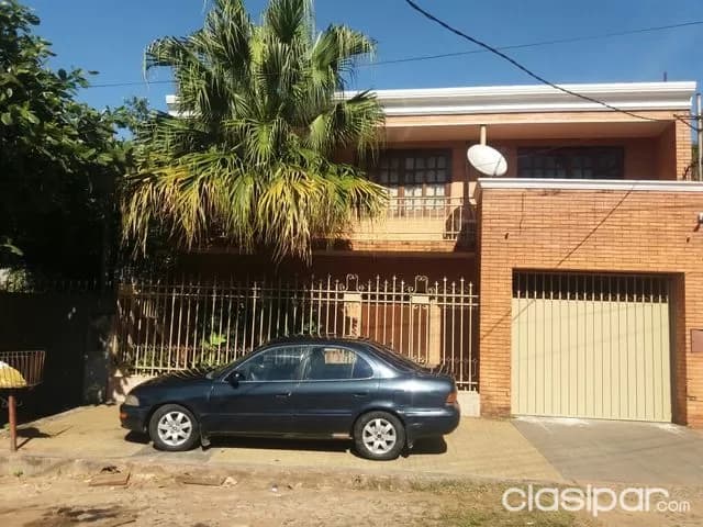 casa ...buenisima ubicacion a media cuadra de Bartolomé...COD: CL 539 — foto 3