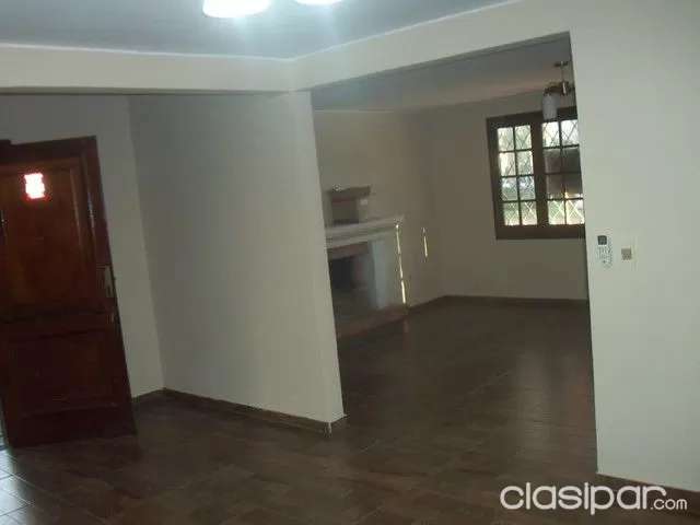 Elegante residencia de plantas de 3 dormitorios zona de la avda santisima Trinidad — foto 3