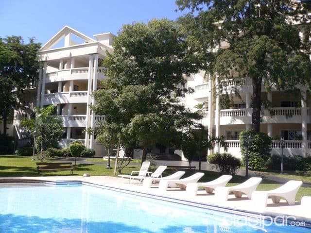 Edificio en villa Los Patricios.....COD: CL 545