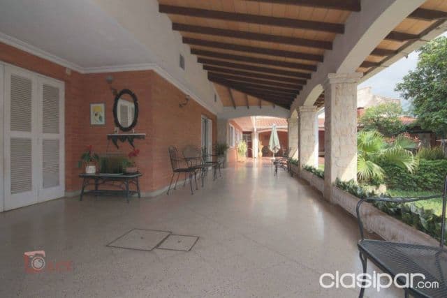 Espectacular casa en sajonia! Zona residencial