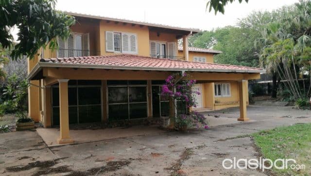 Imponente propiedad de 3.000 mts2 en pleno barrio los laureles