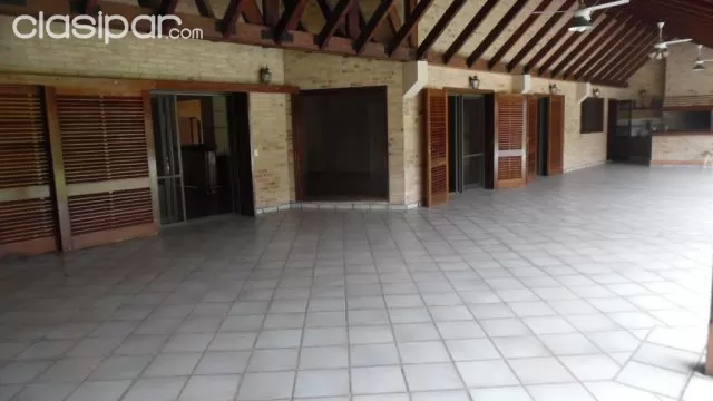 Vendemos residencia en barrio Manora — foto 5