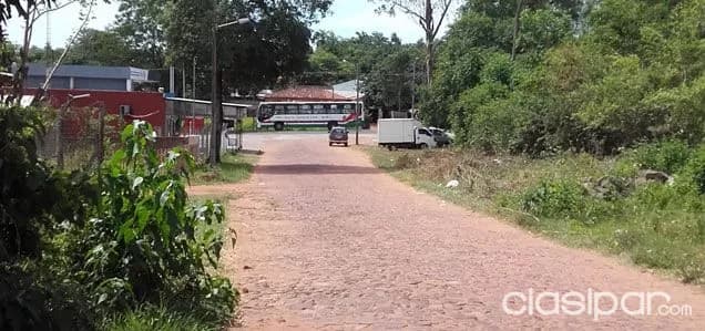 Lotes en aregúa z/gobernación, todos los servicios ---- 1.200.000 gs/cuota — foto 3