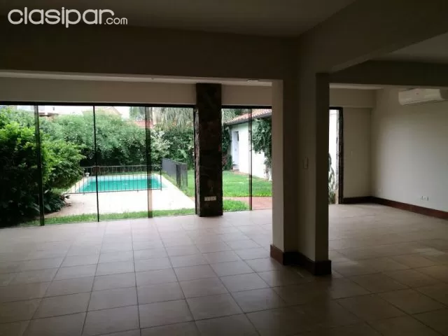 Casa de 4 dorm - zona casa rica Molas Lopez (Barrio Mburucuya), foto 2