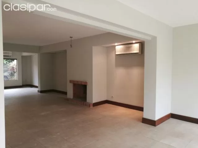 Casa de 4 dorm - zona casa rica Molas Lopez (Barrio Mburucuya), foto 3