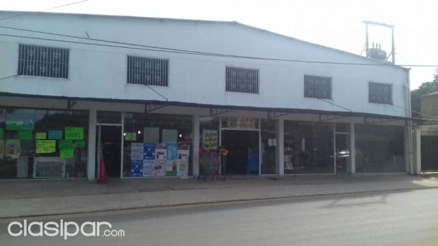 Amplio depósito con autoservis, Fernando de la Mora, zona sur!!!