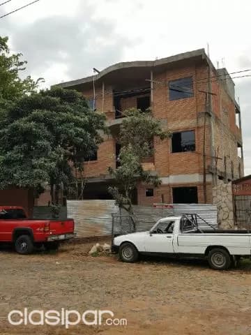 Edificio de 3 nivel en barrio San Cristobal, foto 2