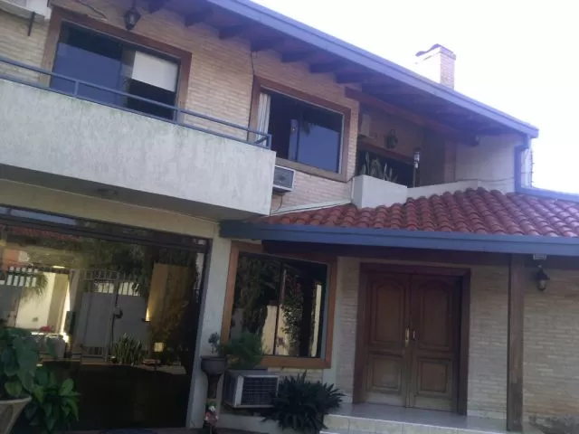 espectacular residencia en barrio los laureles Asunción paraguay, foto 2