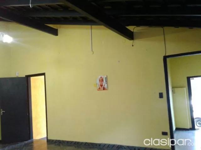 casa céntrica muy bien ubicada...con salon comercial y vivienda..... COD: CL 607, foto 2
