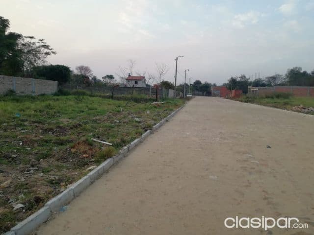 4 Terrenos Juntos En Luque Laurelty Zona Britez Borges