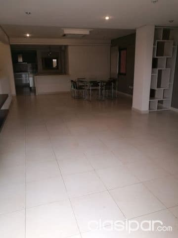 Departamento zona Club Centenario de 4 dormitorios en Suite