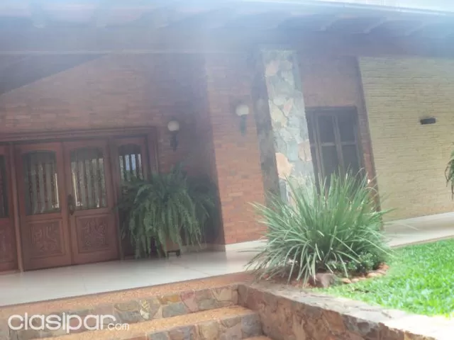 Los laureles mansión de 4 dormitorios en suite ,finamente amoblada ,piscina — foto 2
