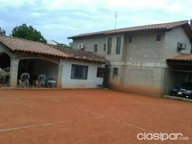 Casa con 4 terrenos juntos detrás del CIT - Luque, foto 3