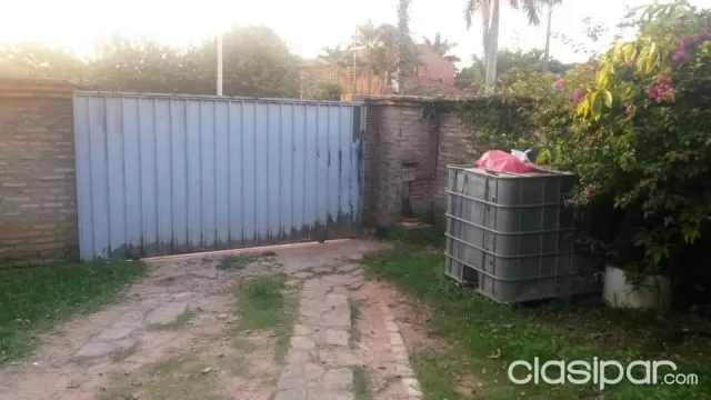 Casa con 4 terrenos juntos detrás del CIT - Luque, foto 4