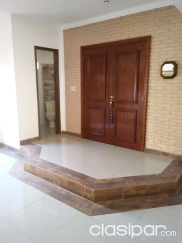 Duplex estilo mini..casa a cuadras de la avda. Mariscal lopez!!