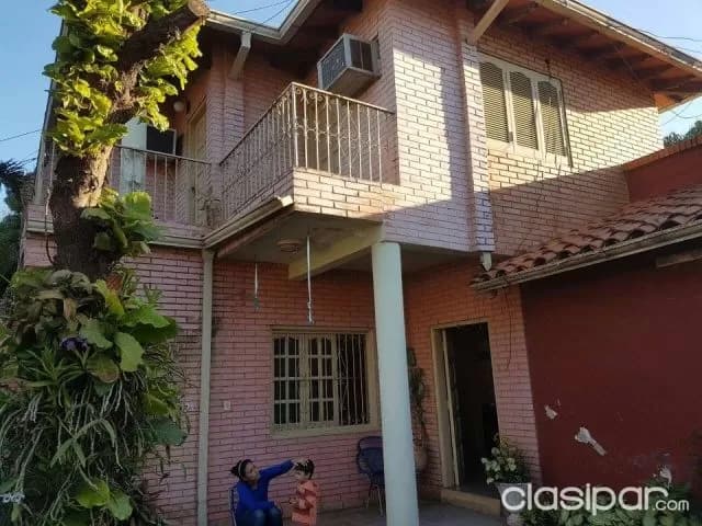 una Hermosa casa en la Cuidad de Luque (COD. J4.094), foto 2