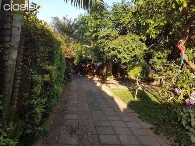 una Hermosa casa en la Cuidad de Luque (COD. J4.094), foto 4