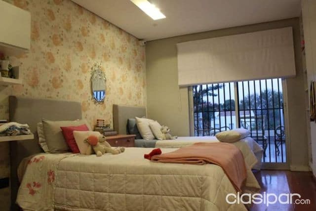 Hermosa residencia en mburucuya estilo minimalista — foto 1