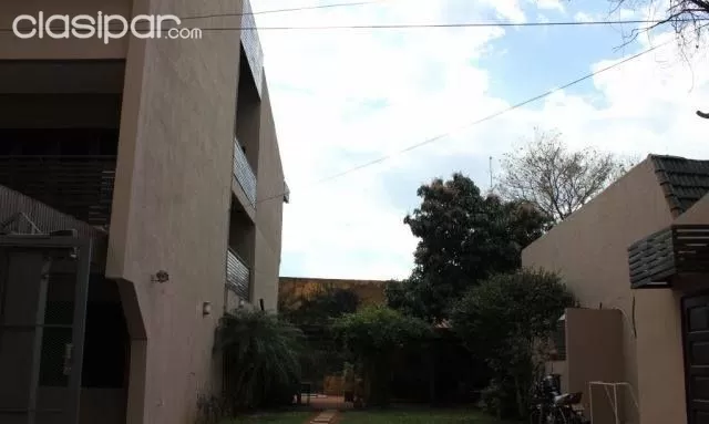 Amplia residencia de tres niveles en asuncion barrio Las Mercedes. Cod 1440 — foto 3