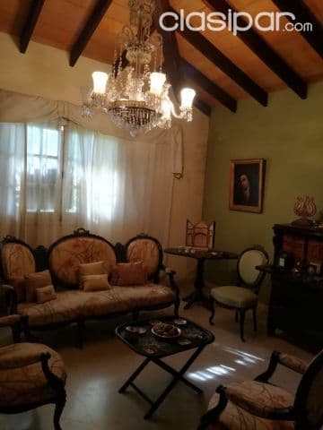 Se vende casa en Barrio Mburucuya