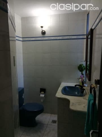 Se vende casa en Barrio Mburucuya — foto principal