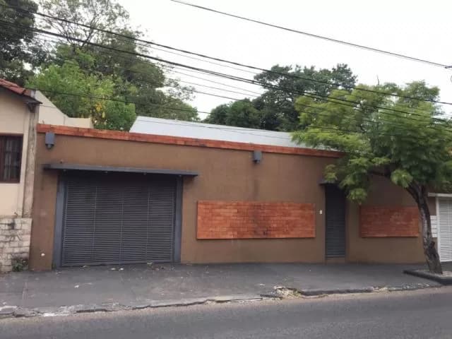 Se vende casa zona Mburuvicha roga — foto 2