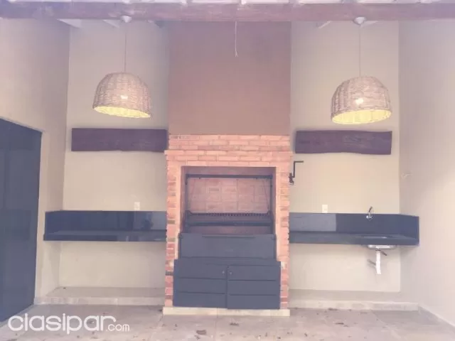Se vende casa zona Mburuvicha roga — foto 5