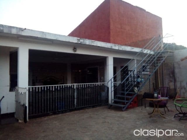 Hermosa casa sobre zona residencial, en lambare. Y5132