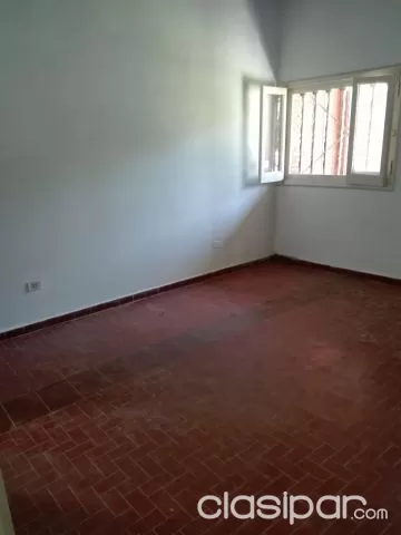Casa en planta baja de 2 dor. 2 cocheras! — foto 3