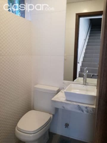 Se vende duplex a estrenar en Luque