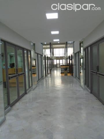 Se alquila oficina en el centro