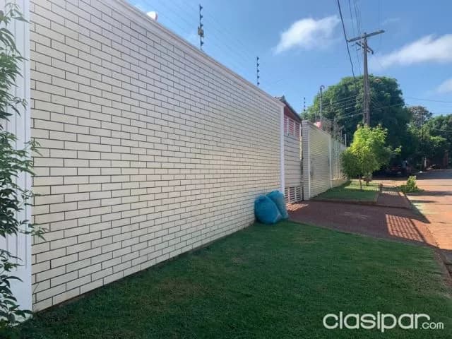 Hermosa residencia en venta en el centro de pdte. Franco!!, foto 2